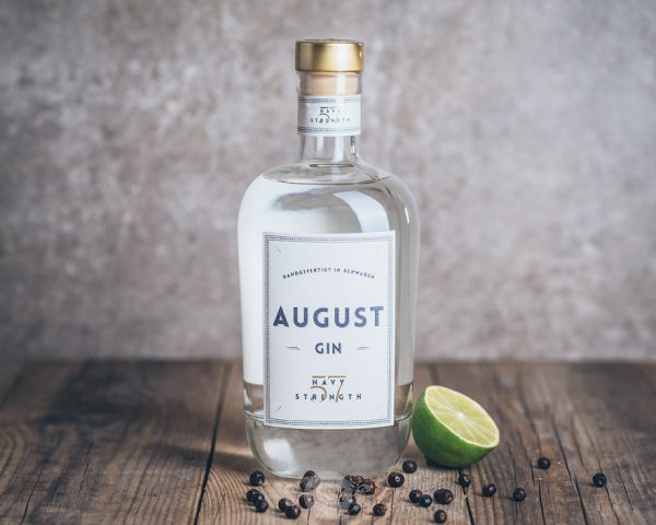 Flasche August Navy Gin