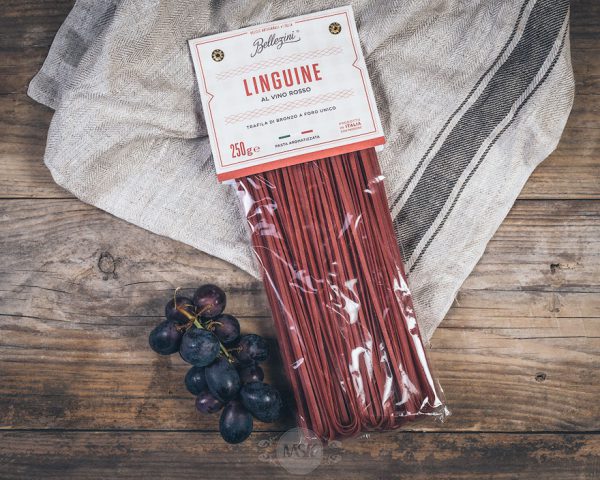 Packung Bellezini Linguine al vino rosso