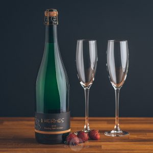 Flasche Gut Hermes Riesling Sekt trocken