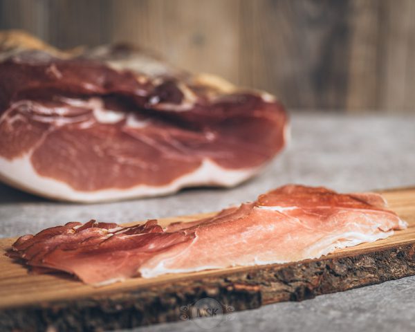 luftgetrockneter Münsterländer Knochenschinken