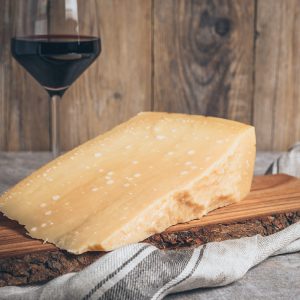 Stück Parmegiano Reggiano Parmesankäse
