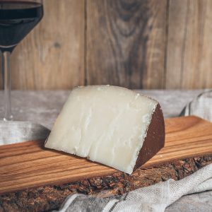 Stück Pecorino Käse