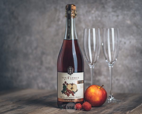 Flasche Van Nahmen Apfel Johannisbeere Himbeere Frucht Secco