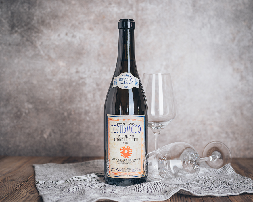 Flasche Weißwein Tombacco Pecorino Terre di Chieti