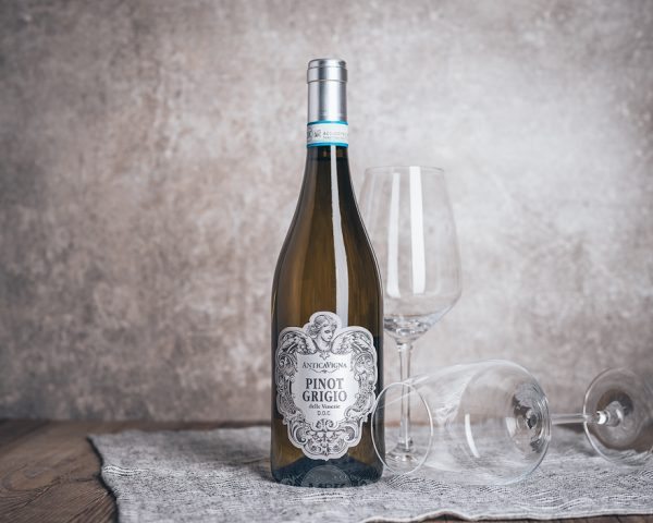 Flasche Weisswein Anticavigna Pinot Grigio